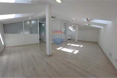 For rent - Office in Center,  Varna