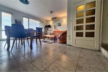 Vânzare - Apartament în Sportna zala,  Varna