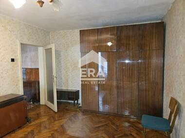 For sale - Apartment in Zdravec,  Lovech