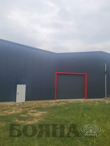 Închiriere - Spațiu de depozitare/Spațiu industrial/Service auto/Depozit în Cearodeîka - Sever,  Ruse