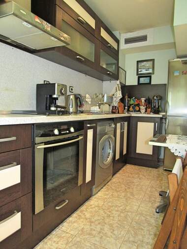 Închiriere - Apartament în Lazur,  Burgas