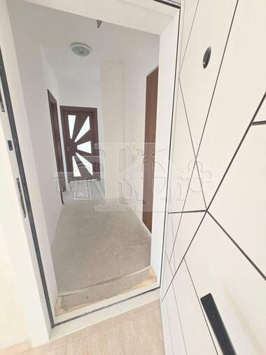 Vânzare - Apartament în Vinița,  Varna