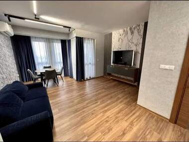 Miete - Wohnung in Mladejki halm,  Plowdiw