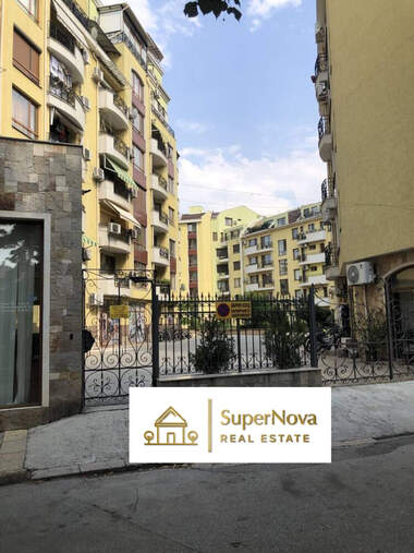 Închiriere - Apartament în Mladejki hălm,  Plovdiv