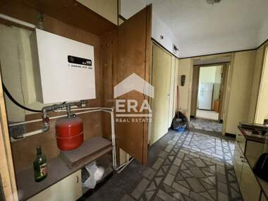 Продажа - Квартира в Овчарски,  Хасково