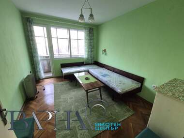 Închiriere - Apartament în Kolhozen pazar,  Varna