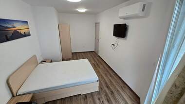 Închiriere - Apartament în Lazur,  Burgas
