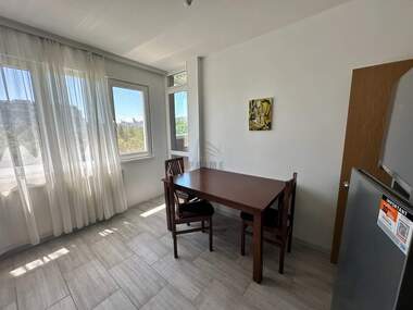 Miete - Wohnung in Izgrew,  Burgas