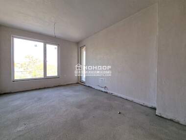 Vânzare - Apartament în Kărșiaka,  Plovdiv