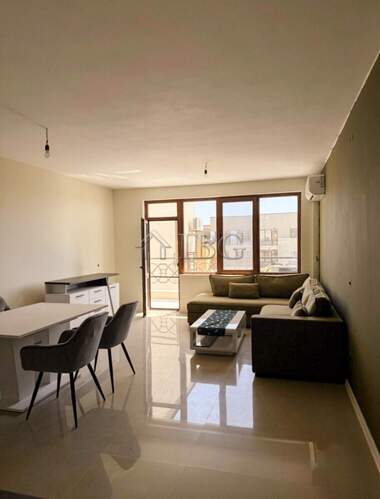 Vânzare - Apartament în Topola,  Dobrice