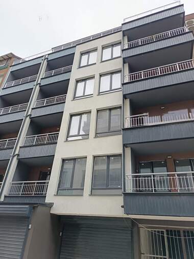 Продажба - Апартамент в Колхозен пазар,  Варна