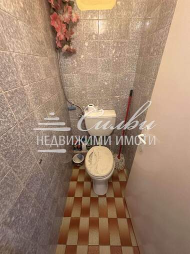 Продажба - Апартамент във Вароша,  Търговище