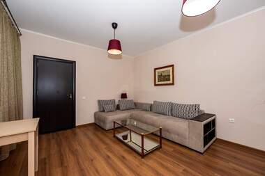 Vânzare - Hotel în Aprilți,  Lovece