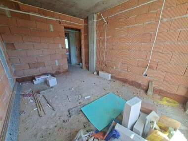 Verkauf - Wohnung in Zentar,  Targowishte