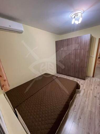 Închiriere - Apartament în Kolhozen pazar,  Varna