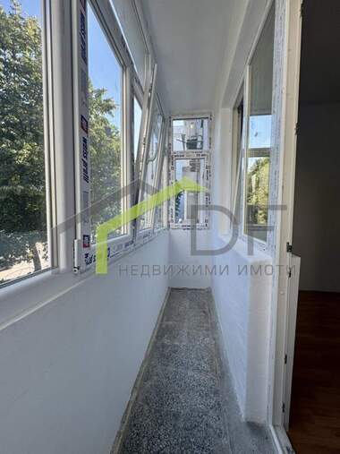 Vânzare - Apartament în Mladost 2,  Varna