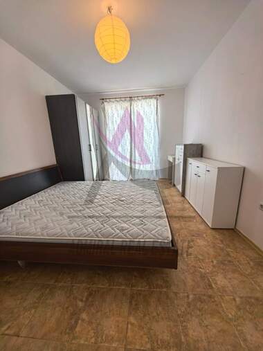 For rent - Apartment in Kolhozen pazar,  Varna