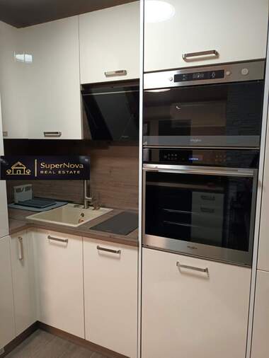 Vânzare - Apartament în Kărșiaka,  Plovdiv