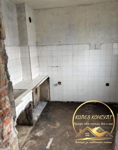 Продажба - Апартамент в Дружба 1,  Хасково