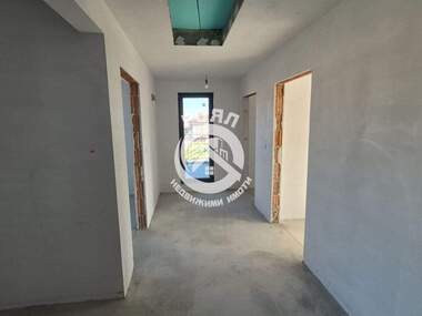 For sale - House in Zlatitrap,  Plovdiv