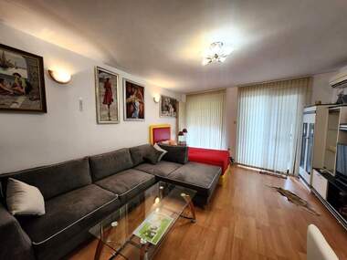 Kira - Apartman olarak Centar,  Iambol