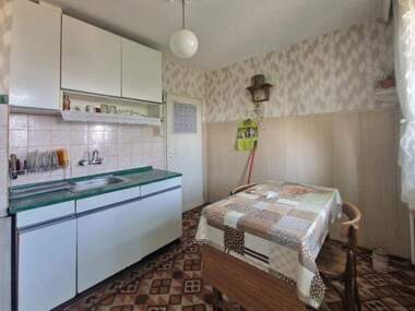 Продажба - Апартамент в Родина 2,  Русе