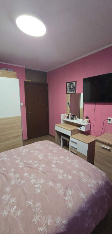For sale - Apartment in Radomir,  Pernik