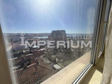 Kira - Apartman olarak Pogrebi,  Varna