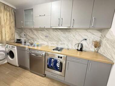 Închiriere - Apartament în Kolhozen pazar,  Varna