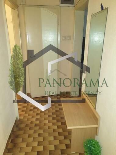 Închiriere - Apartament în Dobrudjanski,  Șumen