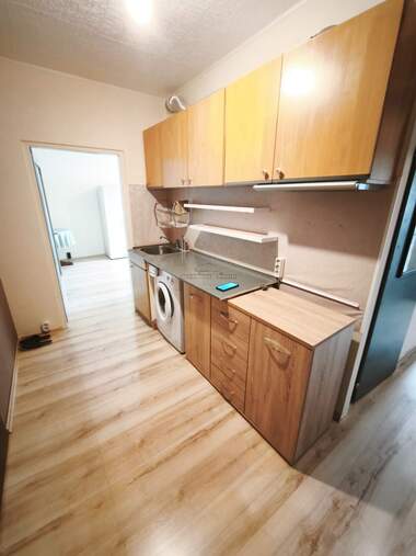 Vânzare - Apartament în Proucevane,  Pernik