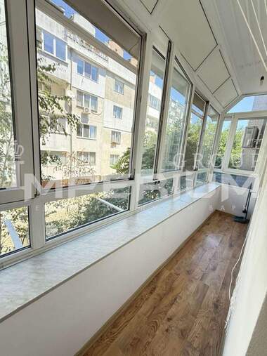 Închiriere - Apartament în Sportna zala,  Varna