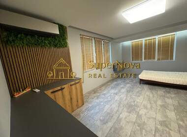 Închiriere - Apartament în Voevodski,  Haskovo