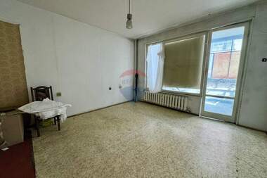 Vânzare - Apartament în Văzrajdane,  Ruse