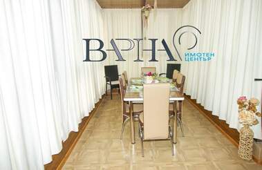 Наем - Апартамент в Център,  Варна