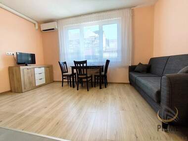 Miete - Wohnung in Wazrajdane,  Burgas