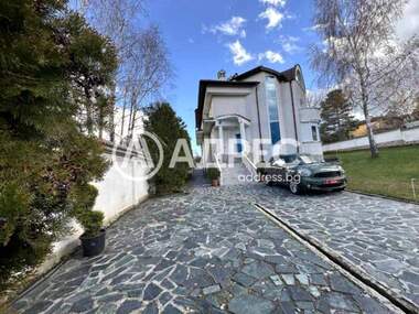 Închiriere - Casă în Simeonovo,  Sofia