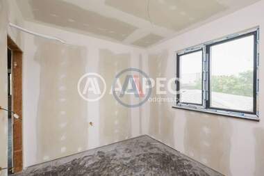 For sale - House in Yarebichna,  Varna
