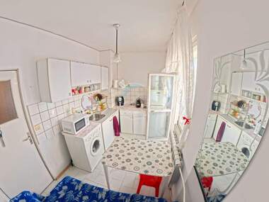 For sale - Apartment in Center,  Razgrad