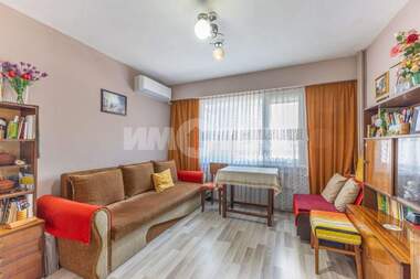Vânzare - Apartament în Mladost 1,  Varna