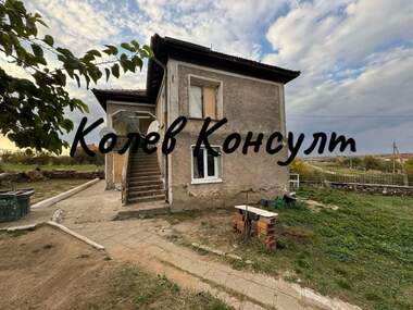 For sale - Apartment in Pomoshtnik,  Stara Zagora