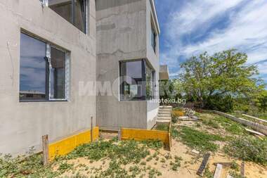 For sale - House in Trakata,  Varna
