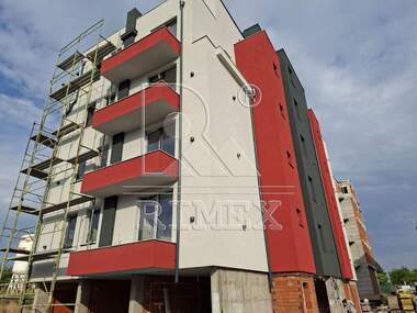 Продажба - Апартамент в Южен,  Пловдив