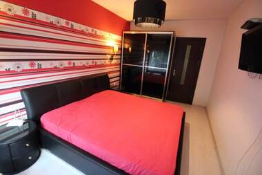 Închiriere - Apartament în Văzrajdane,  Burgas