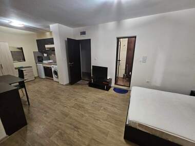 Miete - Wohnung in Mladejki halm,  Plowdiw