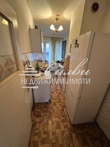 Продажба - Етаж от къща в Дивизионна болница,  Шумен