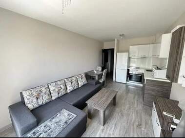 Închiriere - Apartament în Mladejki hălm,  Plovdiv