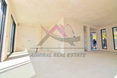 For sale - House in Pchelina,  Varna