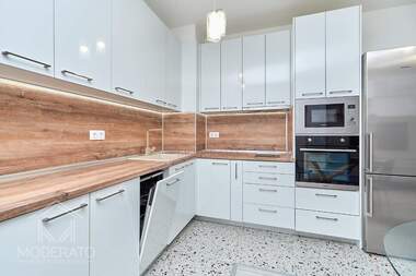 Miete - Wohnung in Slaweykow,  Burgas