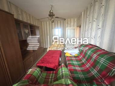 Vânzare - Apartament în Hale,  Iambol